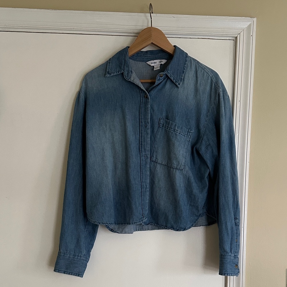 Light Wash Cropped Denim Button-Up Shirt